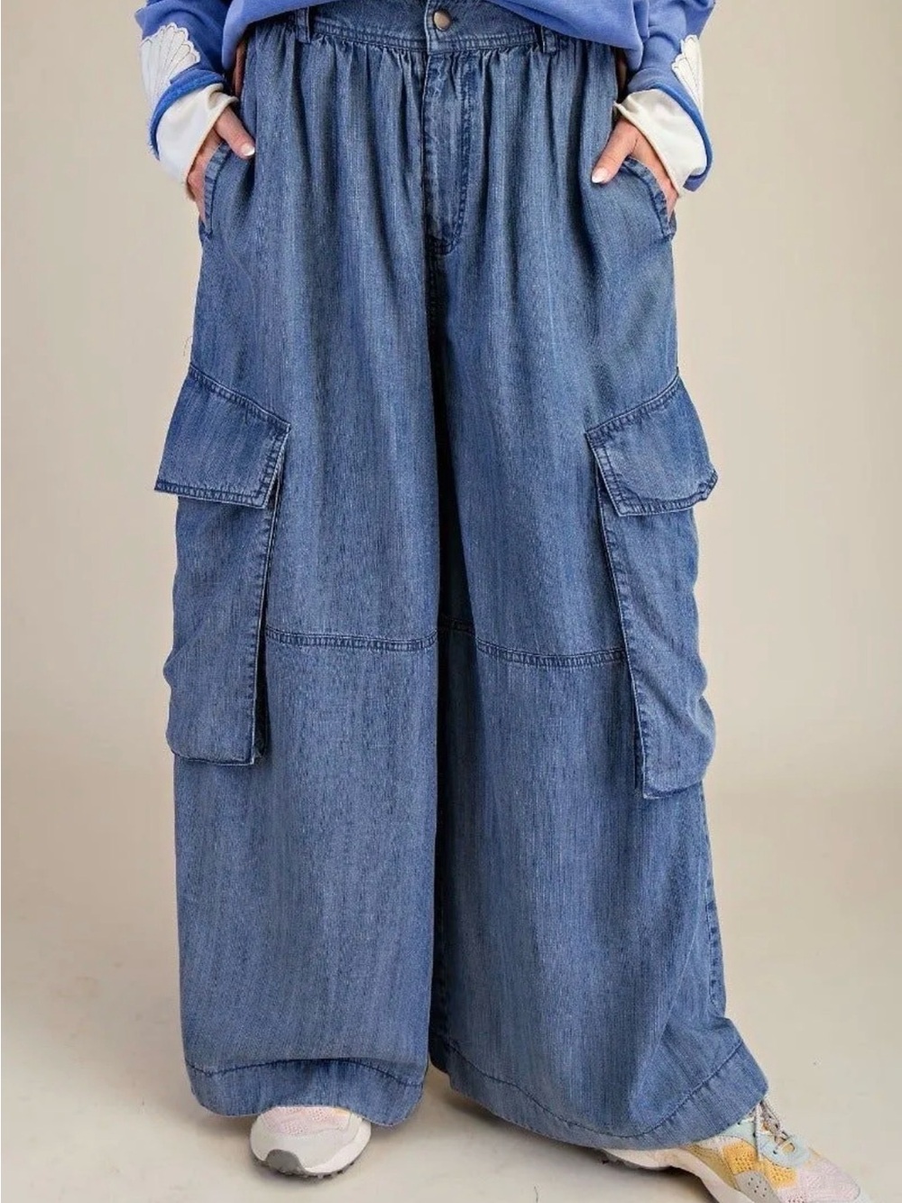 111. Wide-Leg Denim Cargo Pants - Blue
